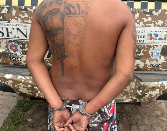 PC prende suspeitos e apreende adolescente durante operação