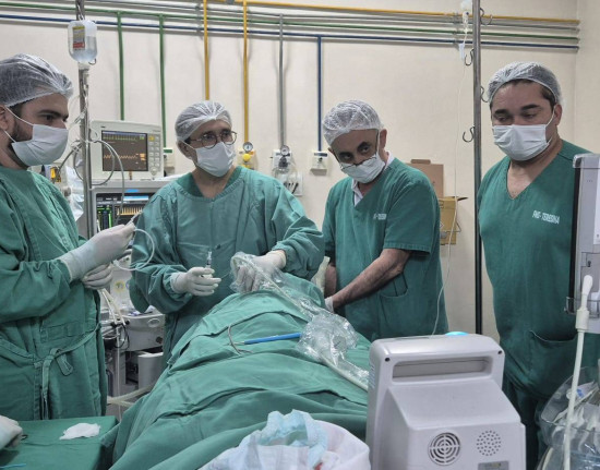 HUT corta 82% de cancelamentos de cirurgias e leva case a fórum nacional