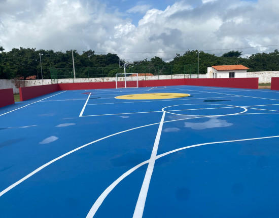 Secepi inaugura quadra poliesportiva na zona rural de Teresina