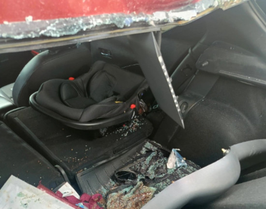 Policial militar fica ferido após acidente entre moto e carro