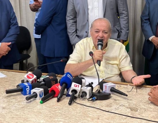 Prefeito de Teresina suspende pagamento do IPTU e anuncia revisão dos valores