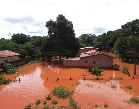 Governo federal declara emergência após chuvas intensas em Corrente