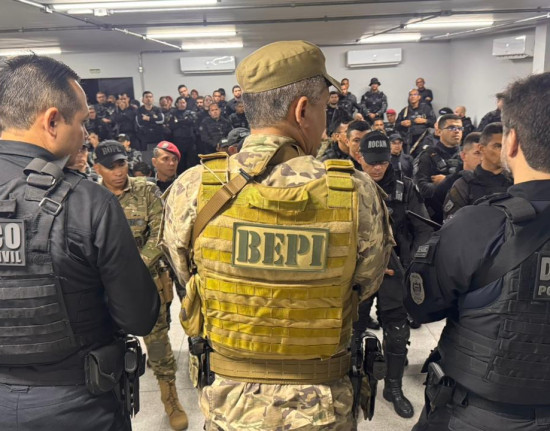 Operação policial cumpre mandados e mira tráfico em Demerval Lobão