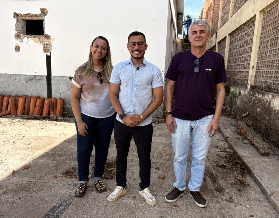 Esperantina amplia rede de saúde com construção de centro especializado