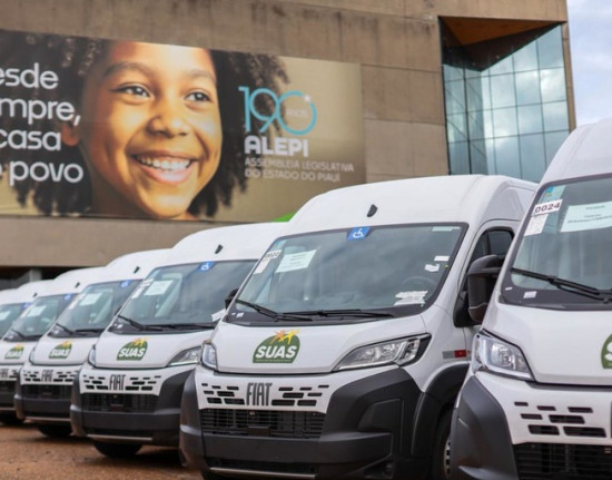 MDS entrega 53 vans adaptadas para fortalecer o Sistema Único de Assistência Social (SUAS)