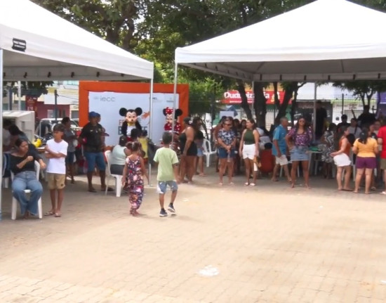 Feira Bote Fé: serviços esportivos, de cidadania e lazer são ofertados à comunidade