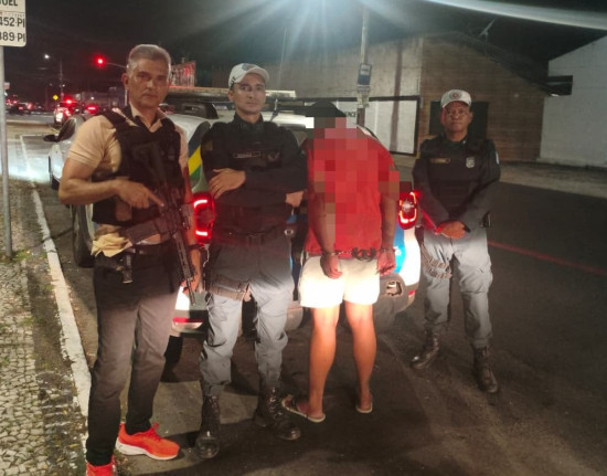 Motocicleta roubada é recuperada no Centro e suspeito de integrar organização criminosa é preso