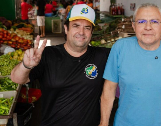 Durante live, Tiago Junqueira anuncia fim da pré-candidatura de Toni Rodrigues