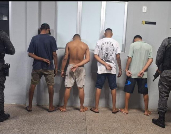 Trio que confessou participar de homicídios é preso pelo RONE durante operação na Vila Cristalina