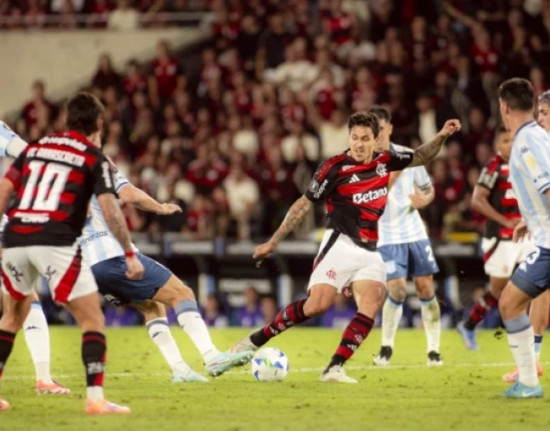 Flamengo mostra raça e garante presença na final da Libertadores