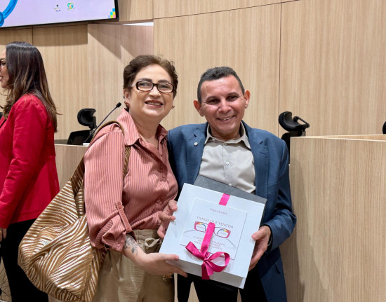 Escritora piauiense com deficiência visual lança o livro “Olhos que vencem”