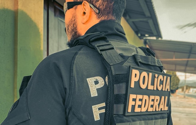 Mulher investigada por lavagem de dinheiro é presa pela Polícia Federal