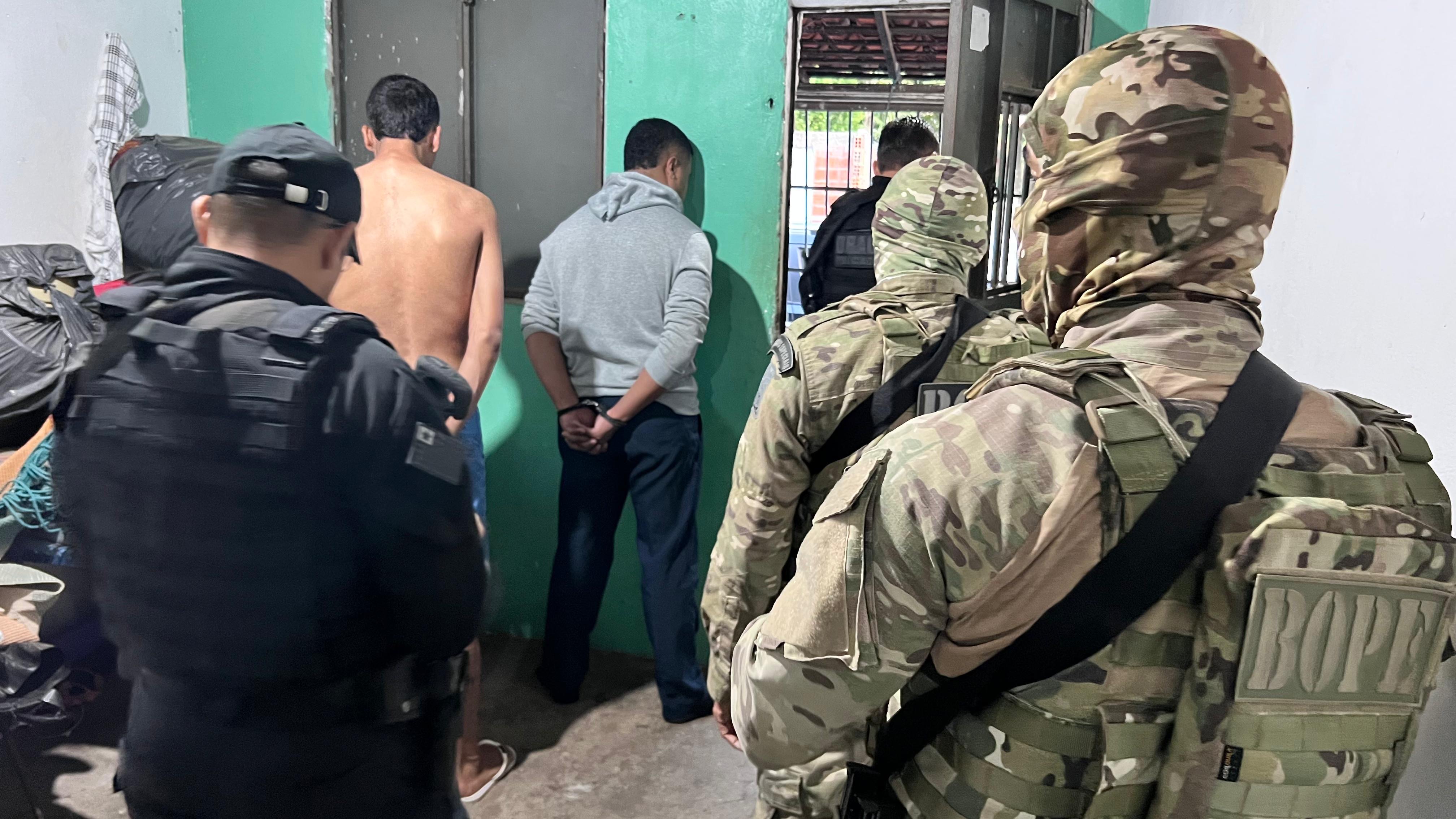 Operação prende foragido e irmãos suspeitos de integrarem facção