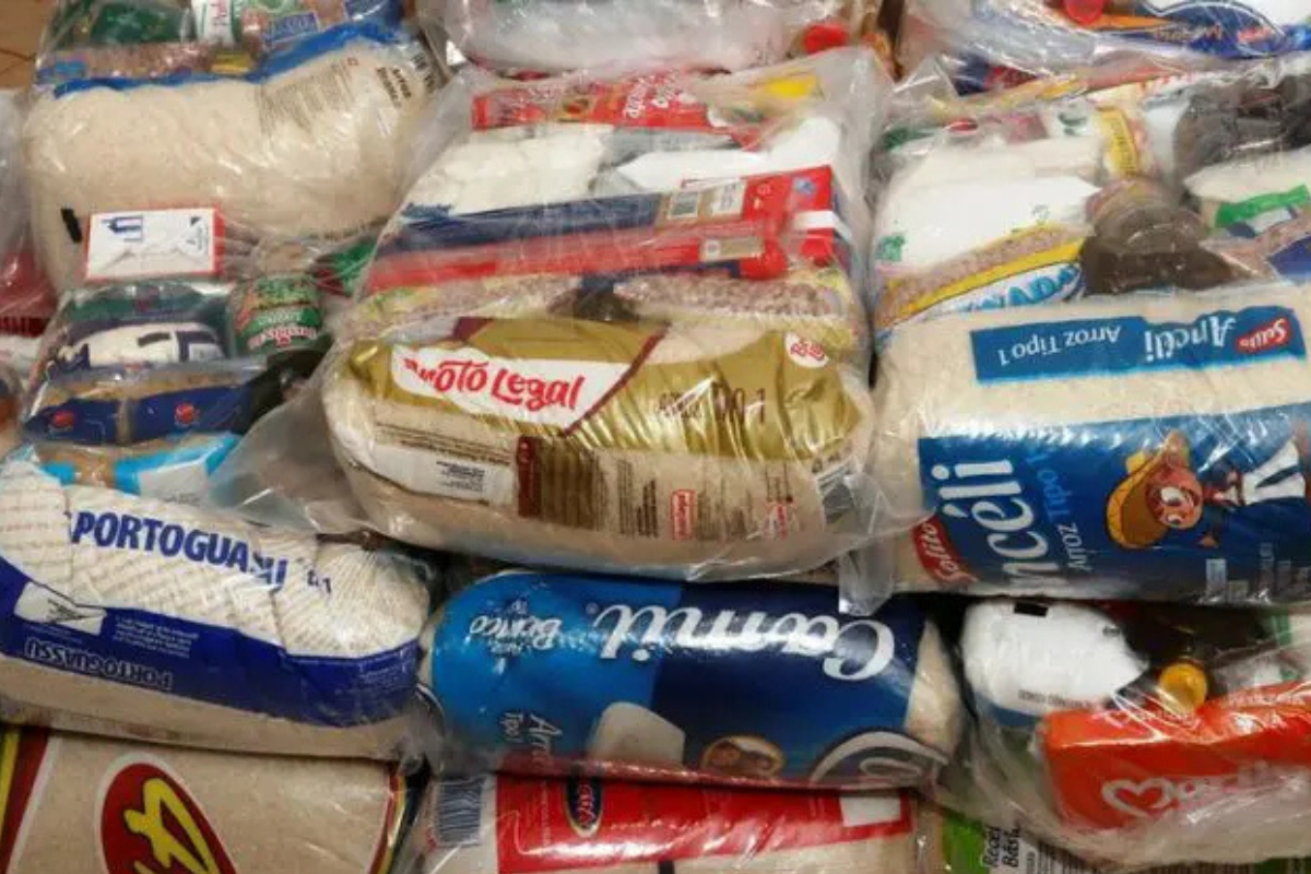 Preço da cesta básica cai em 25 capitais; café, tomate e feijão puxam redução