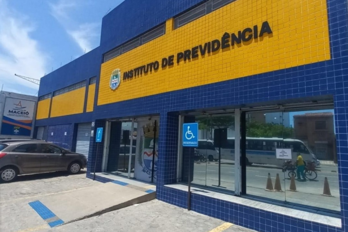 Iprev de Maceió é questionado por transferência de cinco imóveis da Prefeitura