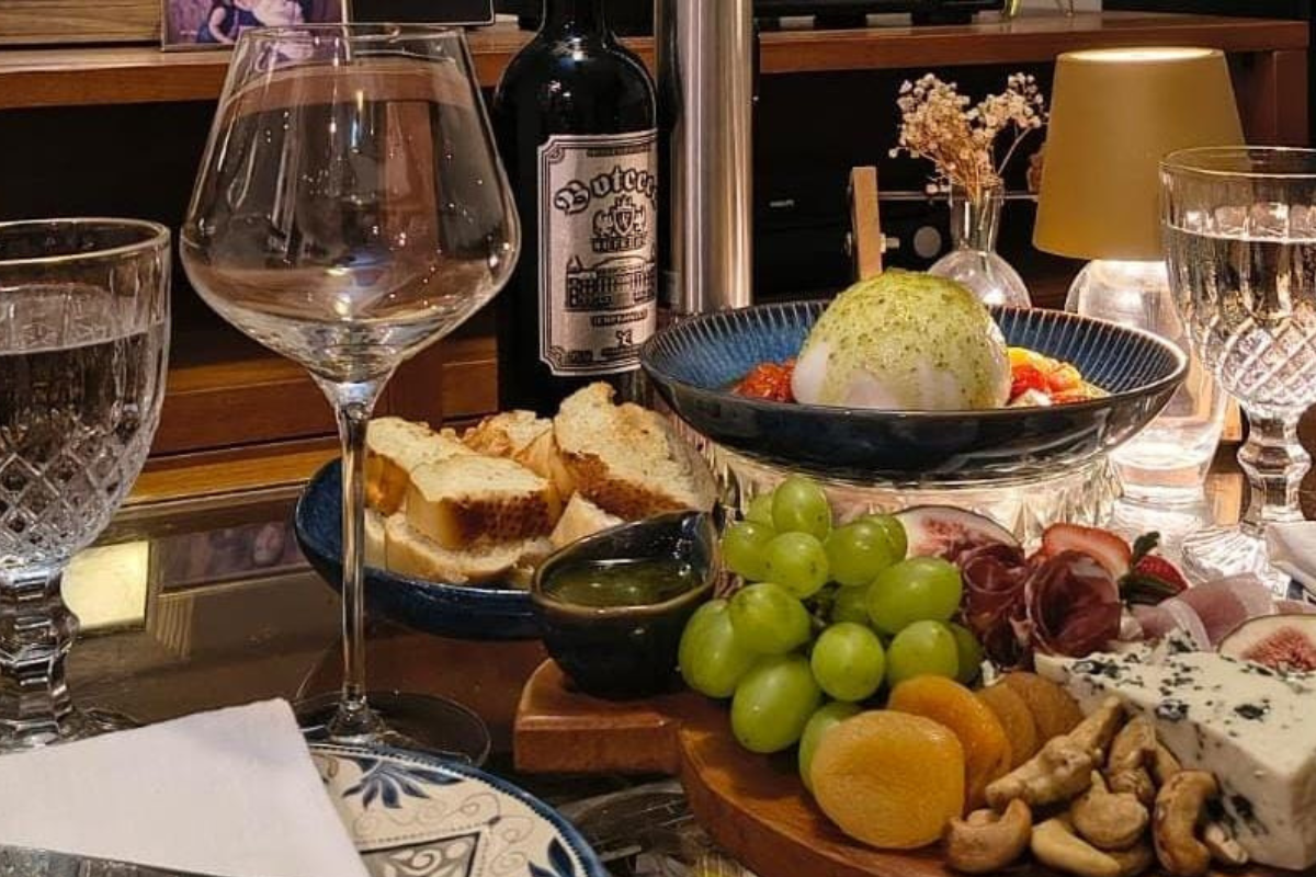 Além da aparência: como percebemos a verdade à mesa