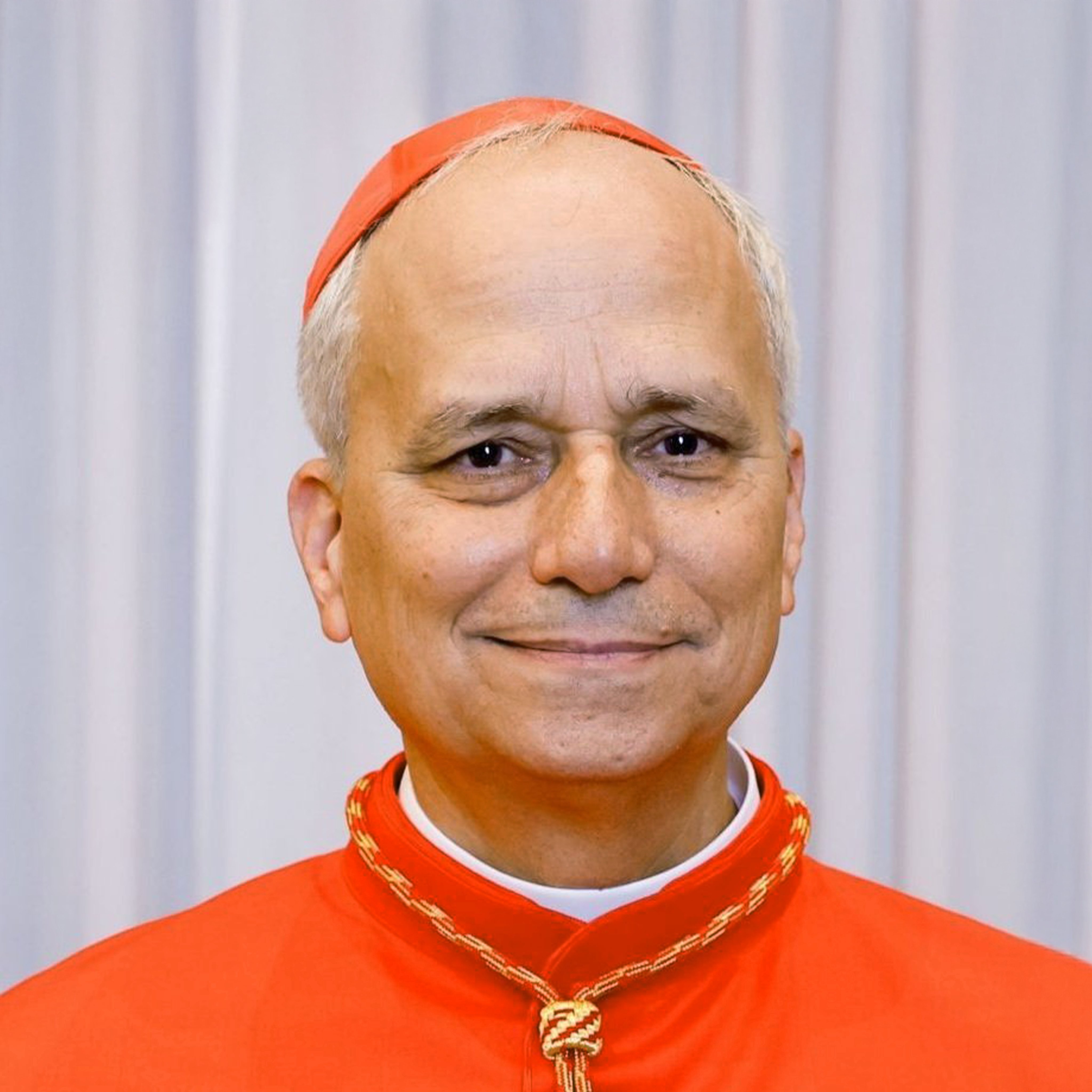 Cardeal americano Robert Prevost é eleito o novo Papa e adota o nome de Leão XIV