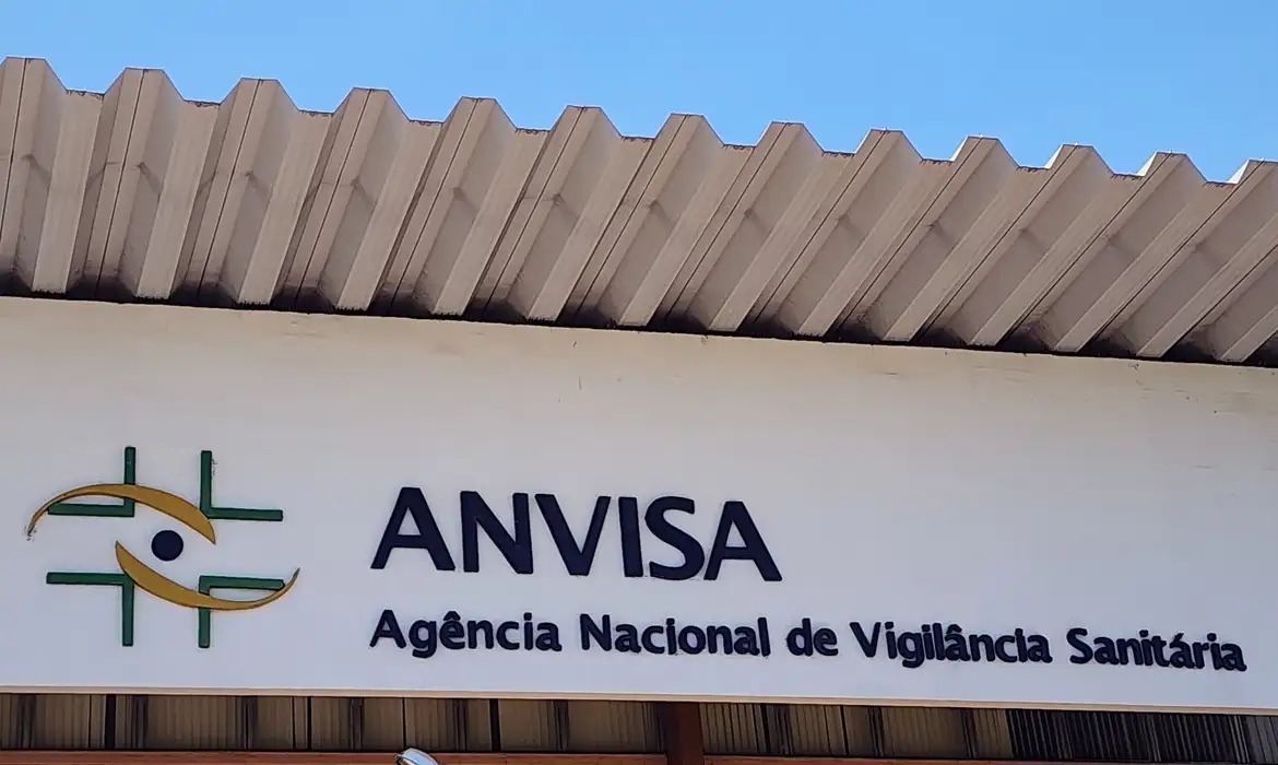 Anvisa suspende vendas de azeite, molho e polpa de fruta; entenda