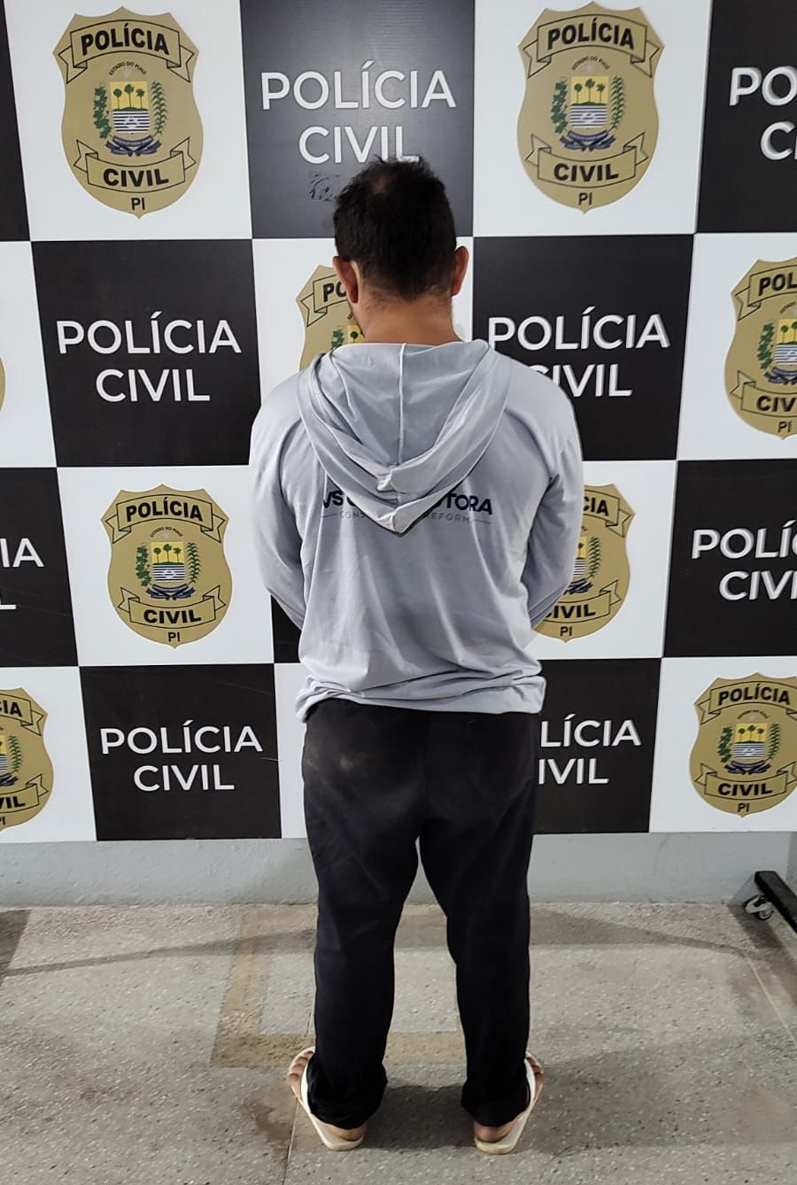 Homem é preso por roubo com uso de faca em Campo Maior
