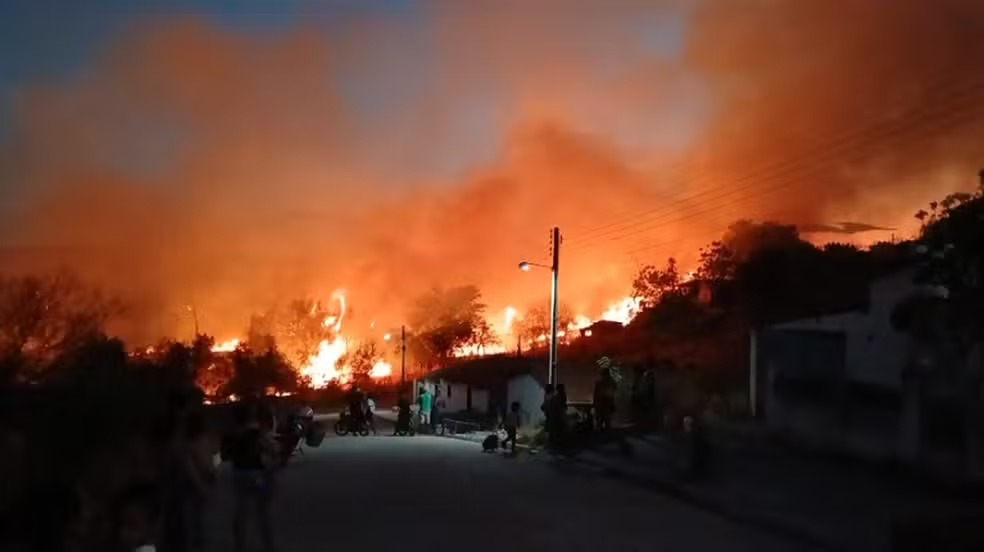 Incêndio de grandes proporções atinge São José do Peixe