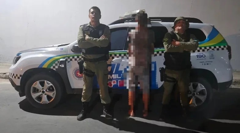 Homem é detido após ameaçar esposa e filha com faca no interior do Piauí
