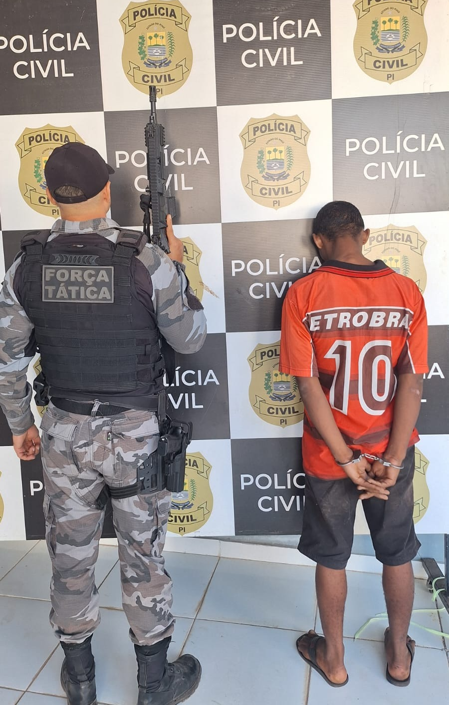 Homem é preso após assalto com faca no bairro Pedreira em Esperantina