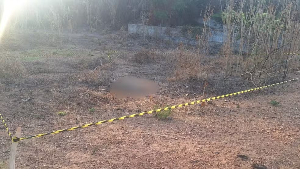 Dois homens são encontrados mortos em diferentes bairros