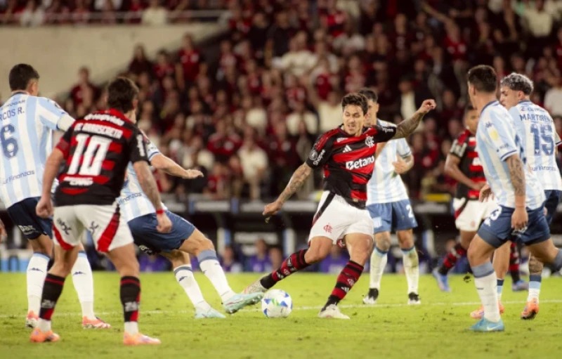 Flamengo mostra raça e garante presença na final da Libertadores