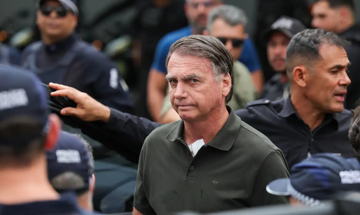 STF determina prisão preventiva de Jair Bolsonaro após nova violação