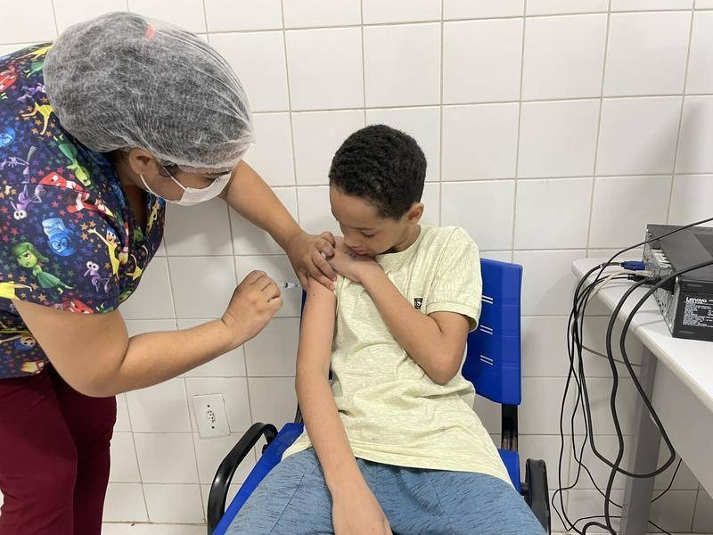 FMS convoca público de 10 a 14 anos para vacinação contra a dengue