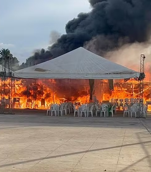 Incêndio danifica barracas do festejo de São Sebastião