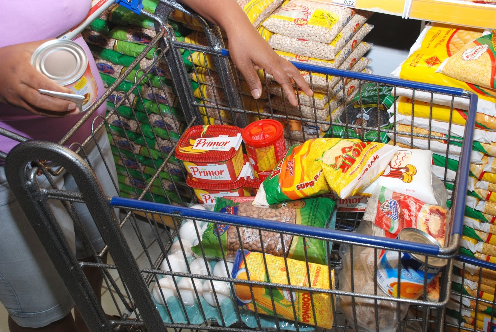 Preço da cesta básica cai em Teresina; tomate e feijão lideram redução
