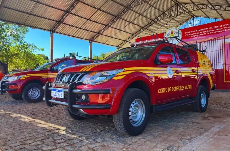 Motorista por app tem carro incendiado após agressão no Piauí