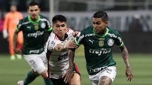 Palmeiras e Flamengo se enfrentam no Brasileirão