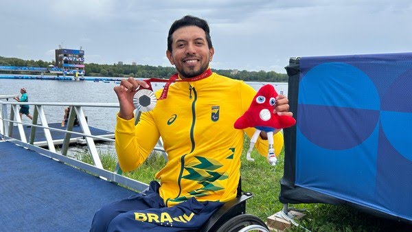 Piauiense Luís Carlos conquista prata nas Paralimpíadas 2024