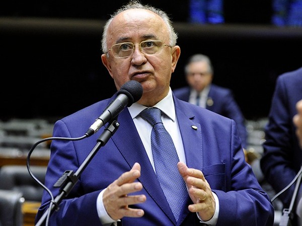 “Prego batido, ponta virada”, diz Júlio César sobre candidatura ao Senado