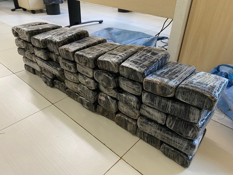 Homem é preso com 340 kg de drogas durante operação da PF