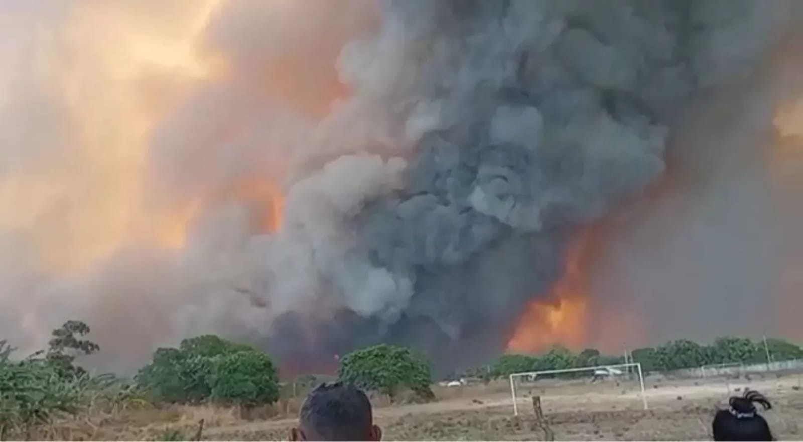 Bombeiros declaram extinto incêndio que matou família em Canto do Buriti