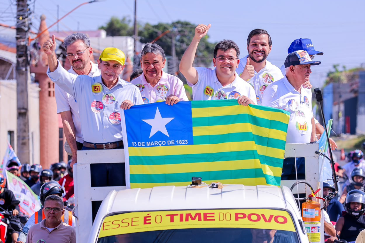 Rafael Fonteles destaca expansão do metrô durante carreata na zona Sul da capital