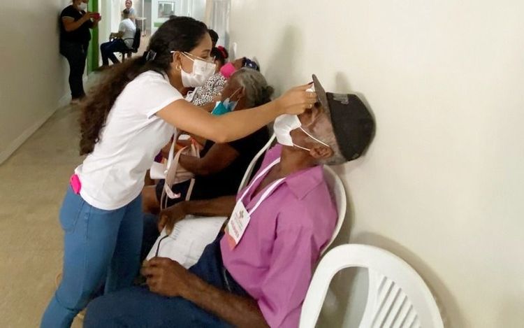 Hospital de Parnaíba inicia triagem para cirurgias de catarata