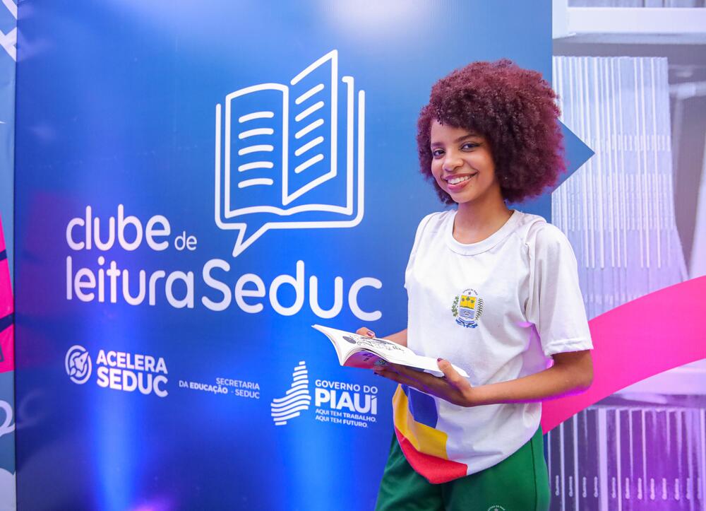 Seduc lança edital para 100 projetos de leitura em escolas estaduais