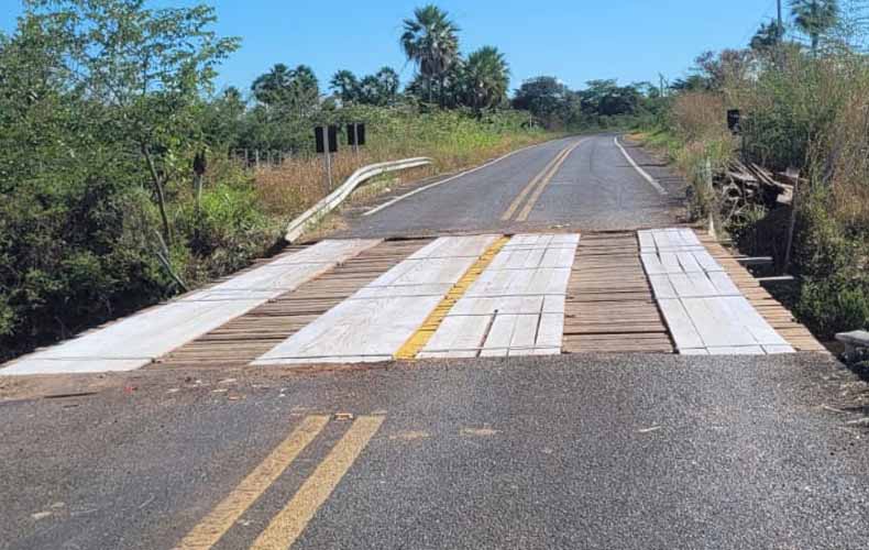 Trânsito é retomado na BR-222 após obras em ponte entre Piripiri e Batalha