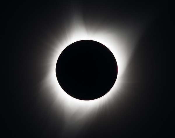 Eclipse Solar: fenômeno poderá ser visto em três países das Américas e transmitido ao Brasil