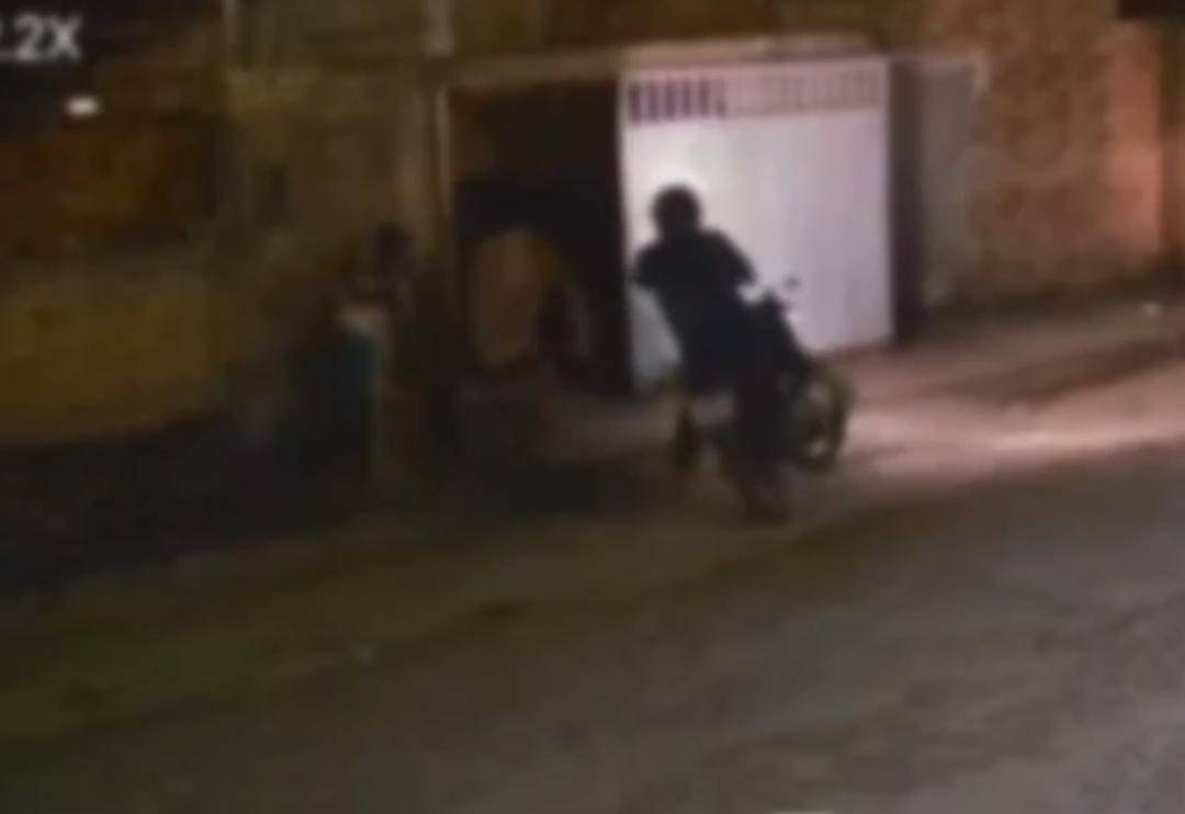 VÍDEO: Pai é morto ao defender filha durante assalto em Floriano