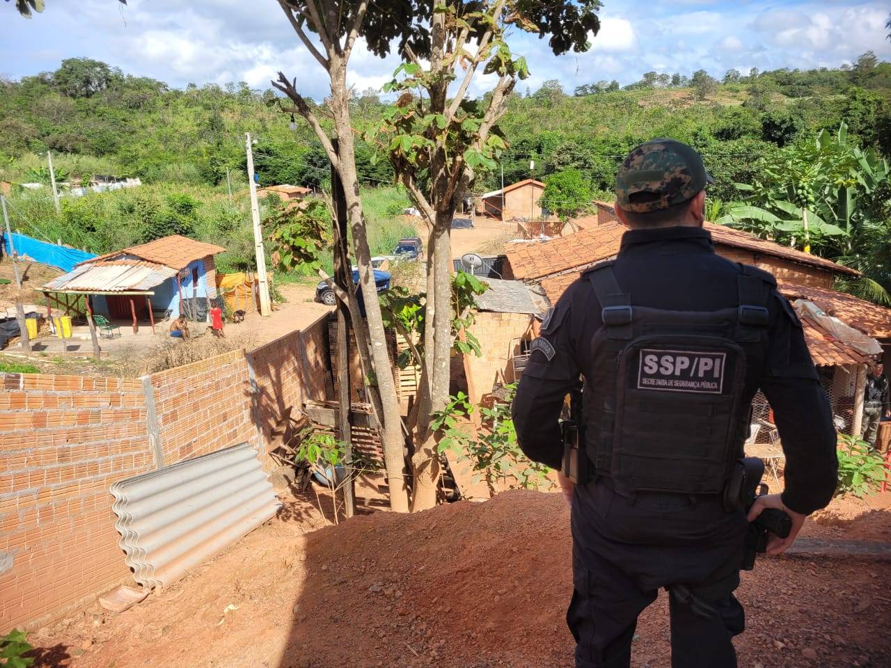 Polícia prende suspeitoS de tráfico de drogas durante operação no Piauí