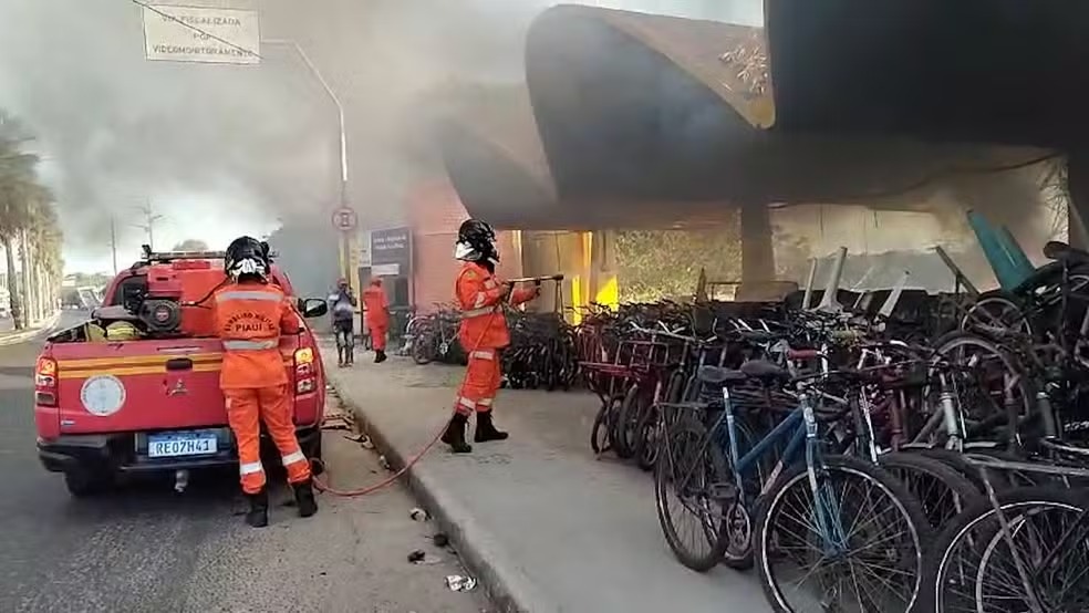 Incêndio no Troca-Troca pode ter sido causado por bagana de cigarro