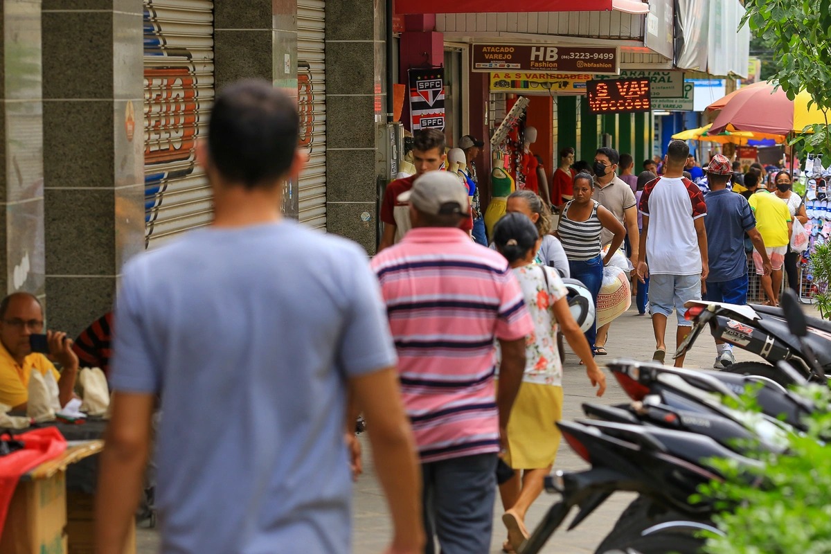 Comércio de Teresina terá horário especial  sexta-feira (16), em comemoração aos 172 anos