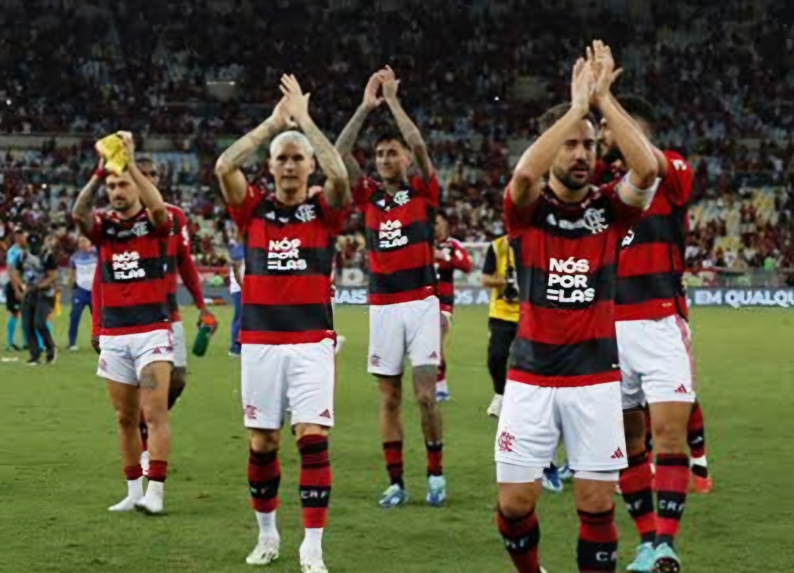 Flamengo vence Bahia nas semifinais da Copa Brasil