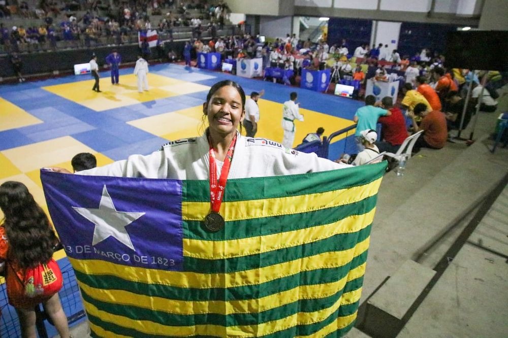 Estudantes piauienses conquistam medalhas nos Jogos Escolares em Recife