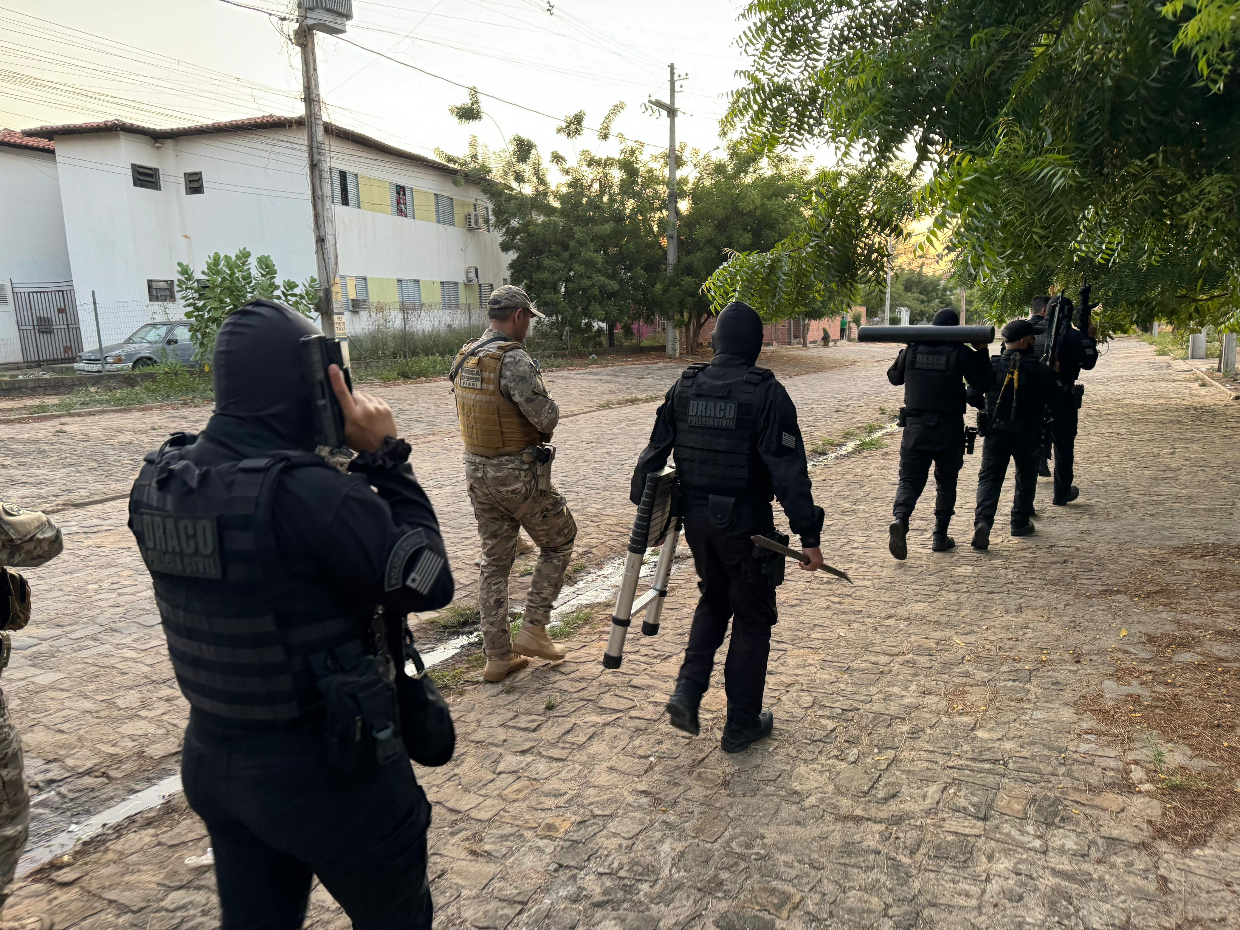 Operação cumpre mandados contra facção criminosa em Teresina